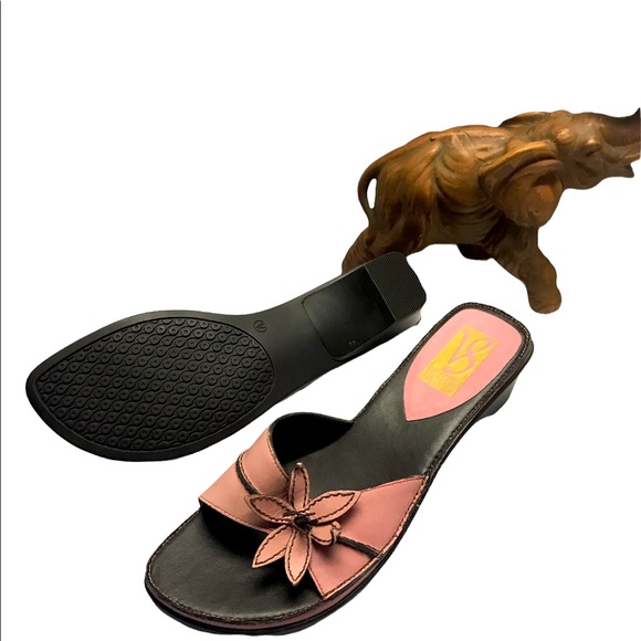 Victoria Spencer - Picture 1 of 1